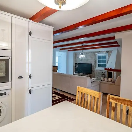 Apartment Apartments Inn Baska Voda